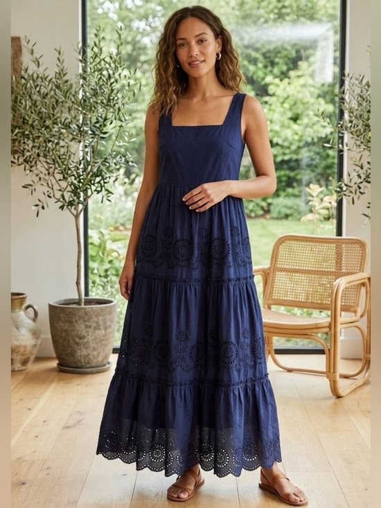 Laura Dresses & Skirts - NWT LAURA Navy Sleeveless Maxi Dress